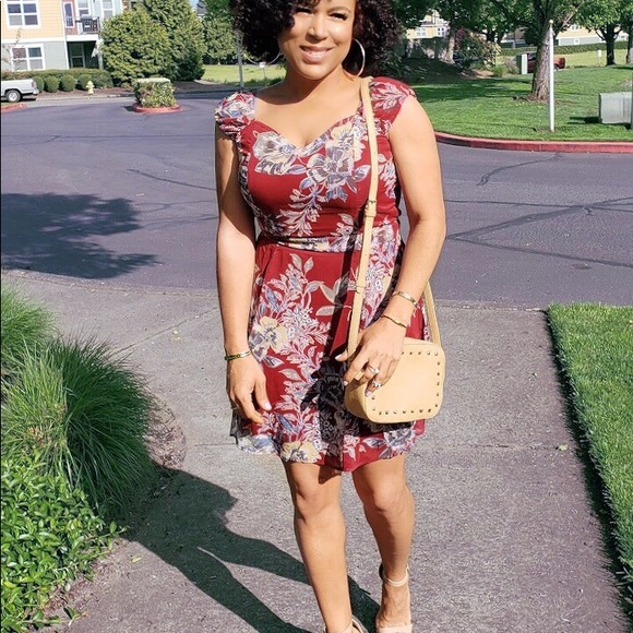 Wine floral print dress w/a sweetheart neck, New! - Picture 6 of 8